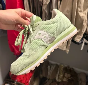 Saucony Women’s Sneakers 9.5 thumbnail 1