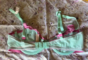 PINK Victoria's Secret bra thumbnail 1