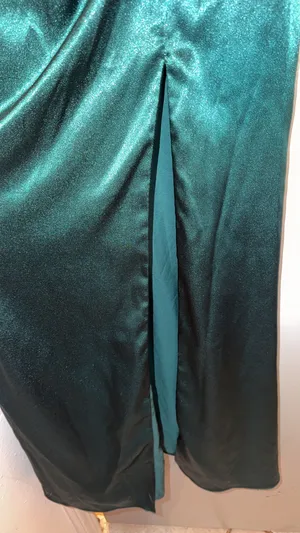 Green dress with slit Size M thumbnail 4