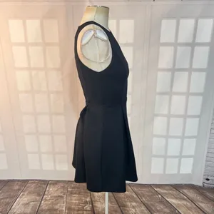 Abercrombie & Fitch Black Neoprene Cut Out Sleeveless Skater Mini Dress Size Med thumbnail 4
