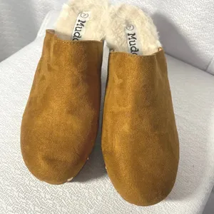 Mudd Tan Suede Faux Fur-lined Clogs Studs women size 7 thumbnail 3