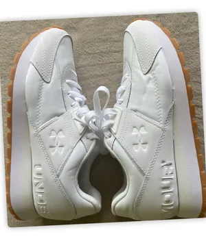 Under Armour Essential Runner White Sneakers Women’s 8 NWOT thumbnail 1
