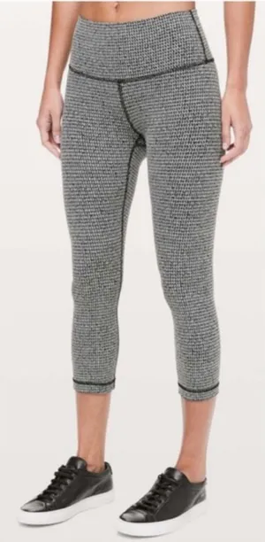 Lululemon Wunder Under High-Rise Leggings – Black & Gray Textured, Size 6 thumbnail 1