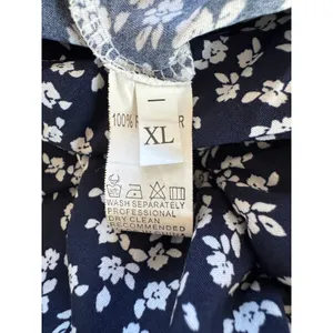 Navy & White Floral Pleated Scoop Neck Elastic Waist Short Sleeve Midi Dress thumbnail 8