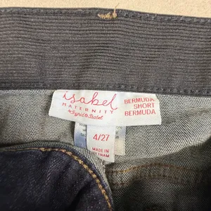 Isabel Maternity Ingrid & Isabel Dark Wash Bermuda Denim Shorts Size 4/27 thumbnail 3