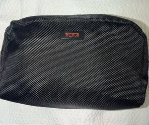 TUMI Travel Kit Small Accessory Pouch Black Cosmetics 7" thumbnail 1