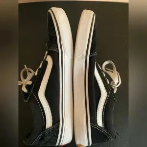 Black Old School Vans‎ Youth Size 6 W7 thumbnail 5