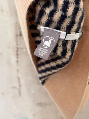 J Crew Cashmere Jacquard V-Neck Sweater Vest thumbnail 7