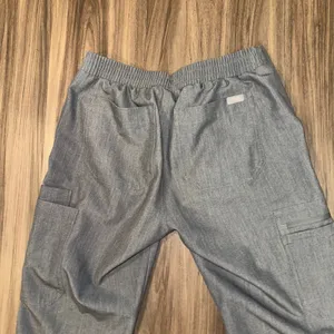 FIGS Yola Technical Collection Gray Scrub Pants Teal Drawstring‎ XS/T thumbnail 3