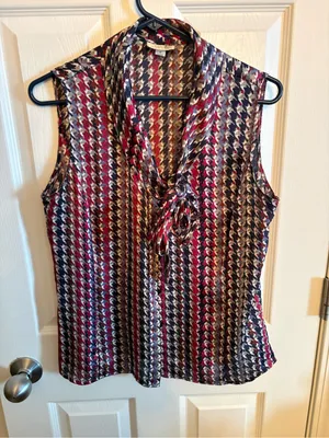TAHARI Sleeveless Tie-Neck Houndstooth Print Top, M thumbnail 2