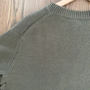 Vince 100% Cashmere Crew Neck Side Tie Long Sleeve Relaxed Fit Sweater Olive XS thumbnail 8