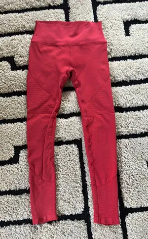 Alphalete Leggings thumbnail 1