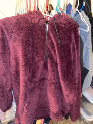 PINK Victoria’s Secret Sherpa thumbnail 1