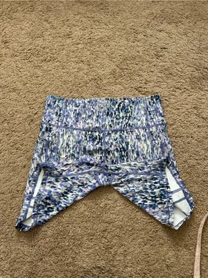 Athleta Ultimate Stash 7” Athletic Bike Shorts Size L thumbnail 8