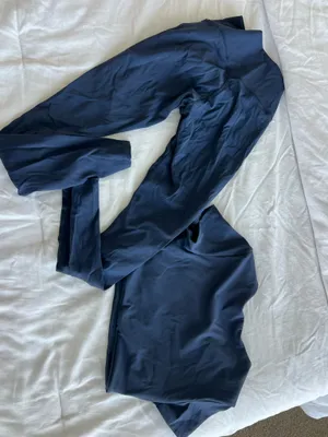 Amazon Women's Navy Blue Short Sleeve Top and High-Waist Leggings SET thumbnail 2