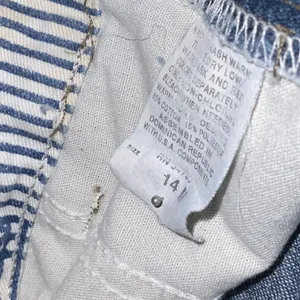 Lee jean skirt thumbnail 5