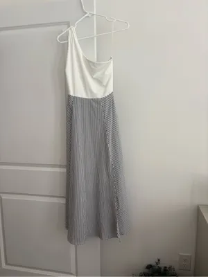One-Shoulder White and Black Striped Dress thumbnail 6