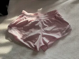 Lululemon Shorts Hotty Hot thumbnail 4