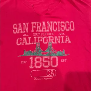 Delta Womens cropped Pink SAN FRANCISCO T-Shirt Size Small thumbnail 2