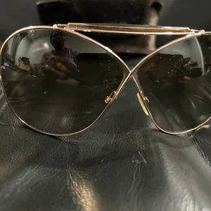 Tom Ford Gold Butterfly Frame Sunglasses with Dark Lenses missing nose guard thumbnail 3