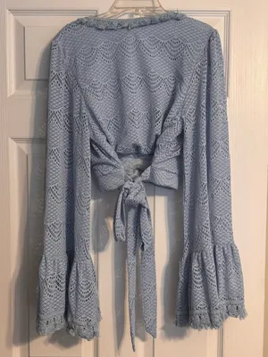 Buckle’s Willow & Root Chambray Blue Crochet Fringed Boho Bell Sleeve Crop Top M thumbnail 4