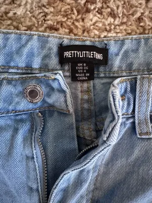 Light wash jeans  thumbnail 3