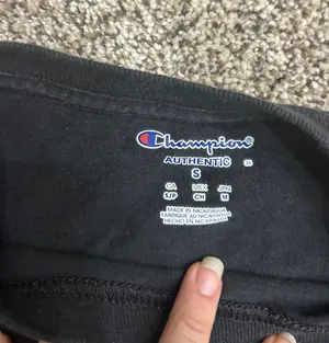 Champion UW La Crosse Longsleeve thumbnail 2