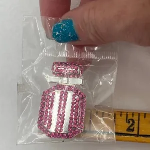Victoria's Secret Bombshell Pin thumbnail 5