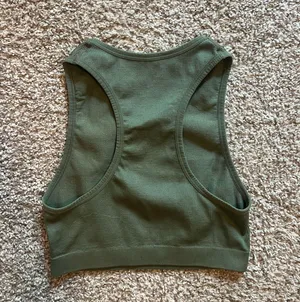 Athletic Crop Top Tank Green thumbnail 3