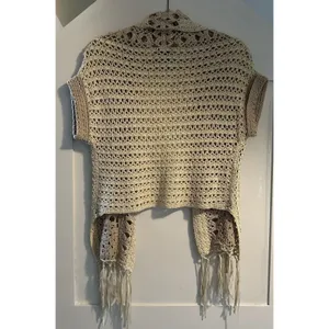 Women’s Boutique Crochet Cream High Low Shawl Duster Fringe Sz S thumbnail 2