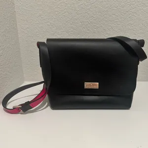Kate Spade Madie Putnam Drive Leather Crossbody Bag Black and Hot Pink thumbnail 3