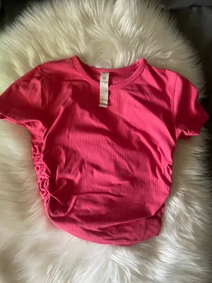 Lululemon All It Takes Short-Sleeve Shirt Nulu Lip Gloss thumbnail 5