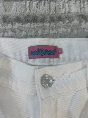 Edikted White Jeans Cut-Out thumbnail 2
