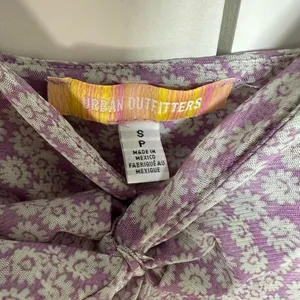 Urban Outfitters Floral Lavender Twist-Front Cami Top, size S thumbnail 3