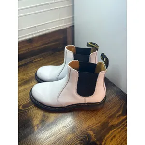 Dr. Martens White Boots Women‎ Size 8 thumbnail 2