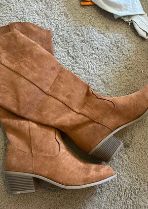 NEW Suede Texture Cowboy Boots Tan Size 9.5 thumbnail 2