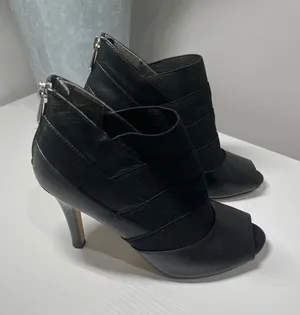 Adrienne Vittadini Black Leather Peep Toe Stiletto Booties Heels Size‎ 6M thumbnail 1