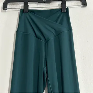 Aerie Offline Real Me Flare High Rise Crossover Waistband Green Yoga Pants XS thumbnail 2