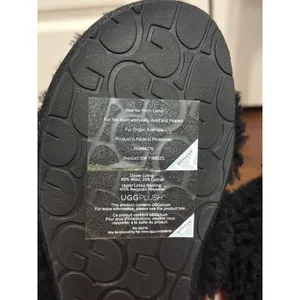 UGG‎ Black Maxi Curly Scufetta Shearling Slipper Cozy Lounge Minimalist thumbnail 5
