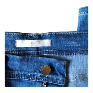 Fidelity Denim Sola Mid Rise Step Hem Ankle Jeans Perfidia Wash NWT Size 28 thumbnail 9