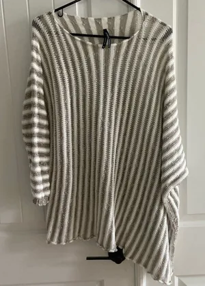 Georgina Estefania linen blend asymmetrical arm top M coastal beach thumbnail 1
