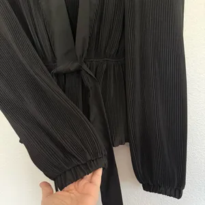 Lulus Sweet Victory Black Pleated Tie Front Long Sleeve Peplum Top XS thumbnail 5