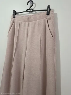Victoria's Secret VSX Featherweight Knit Wide-Leg Pant -Taupe - Size M -27197374 thumbnail 4