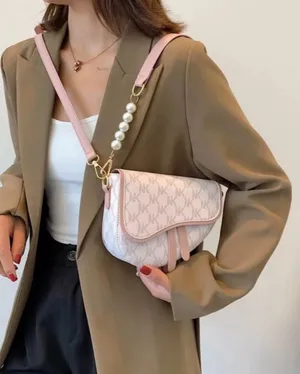 Elegant Pink Crossbody Bag White Size undefined thumbnail 2
