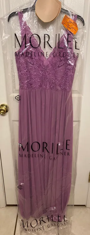 Mori Lee Formal gown thumbnail 3