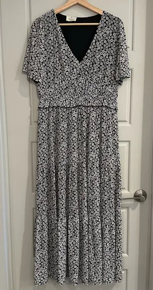 Ember‎ Floral Black and White Maxi Dress XL thumbnail 1
