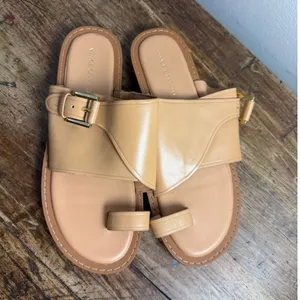 Vince Camuto Tan sandals size 7‎ thumbnail 2
