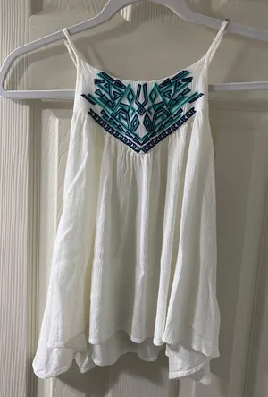 Aeropostale White Top thumbnail 1