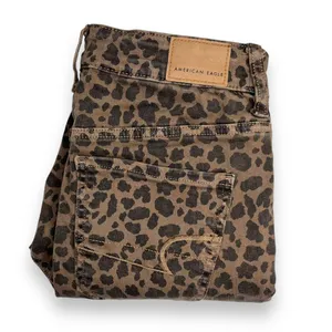 American Eagle Womens Size 6 Leopard Print Super Hi‎ Rise Jegging Skinny Jeans thumbnail 3