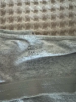 Gap Gray Knit Camisole Tank Top XS Stretch Strap Accent Women thumbnail 2